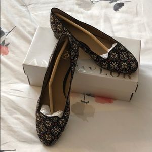 **** SOLD **** Ann Taylor candance printed smoking loafer